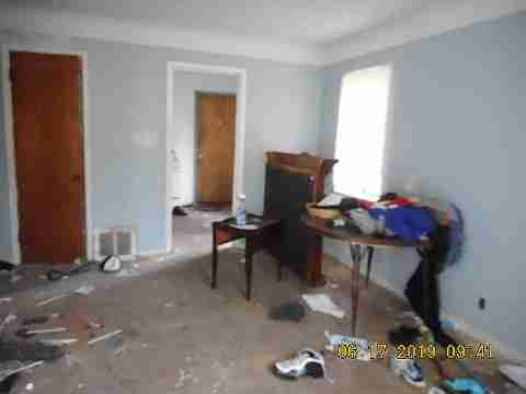 18062 Shields (7)_m.jpg